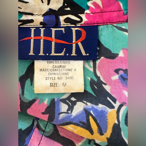 VINTAGE H.E.R. 100% silk top US M - Picture 4 of 7